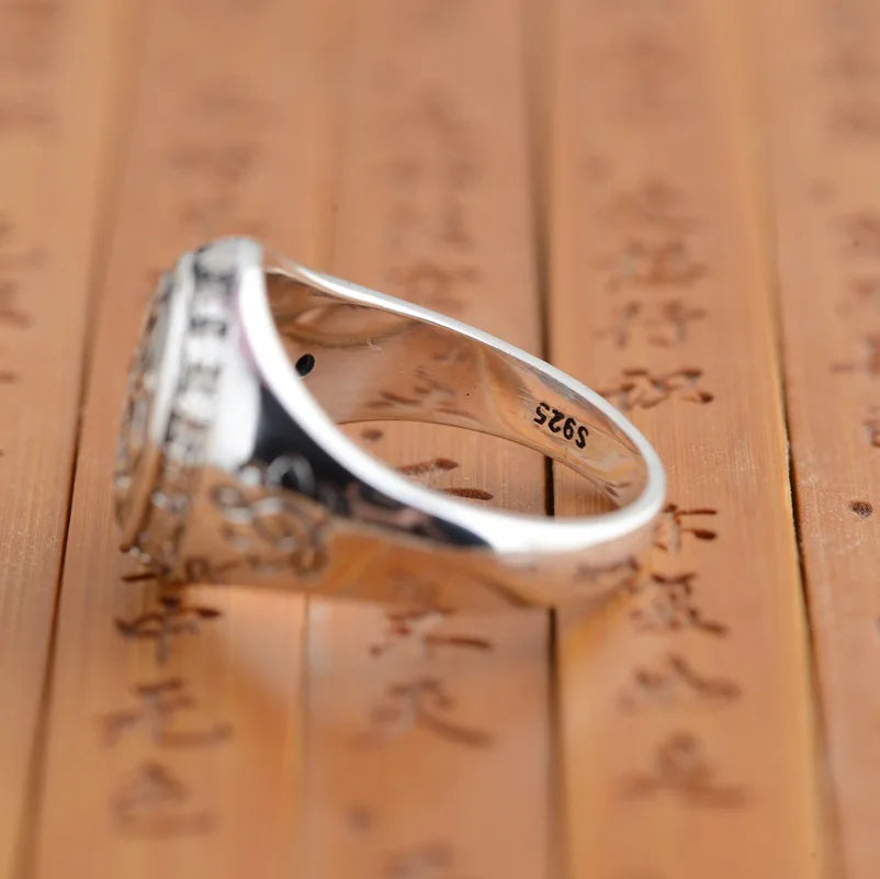 Artisan d'Asie Bagues Bague Artisanale Tibétaine Mantra Om en Argent Massif S925