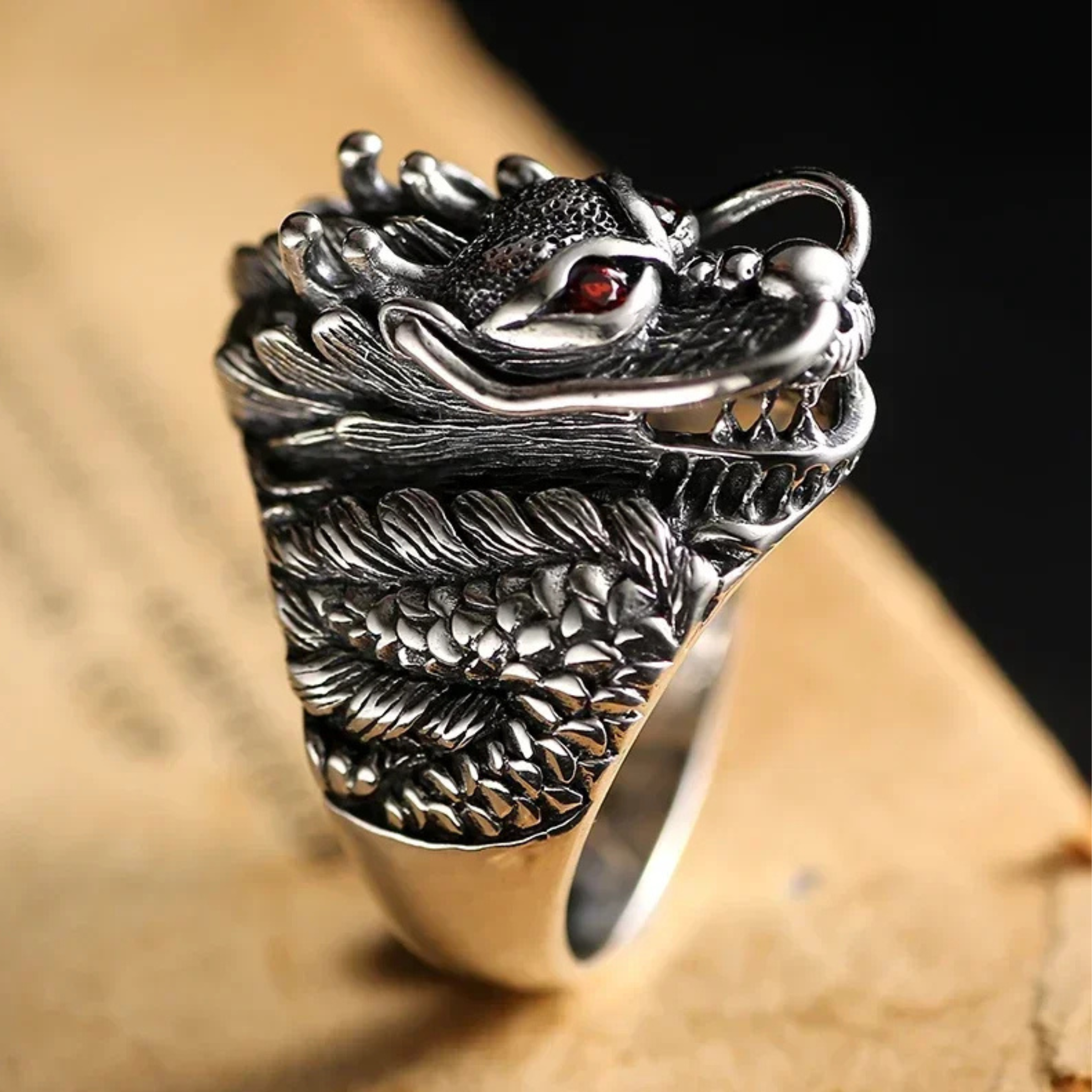 Artisan d'Asie Bagues Bague chevalière tête de dragon en argent 925