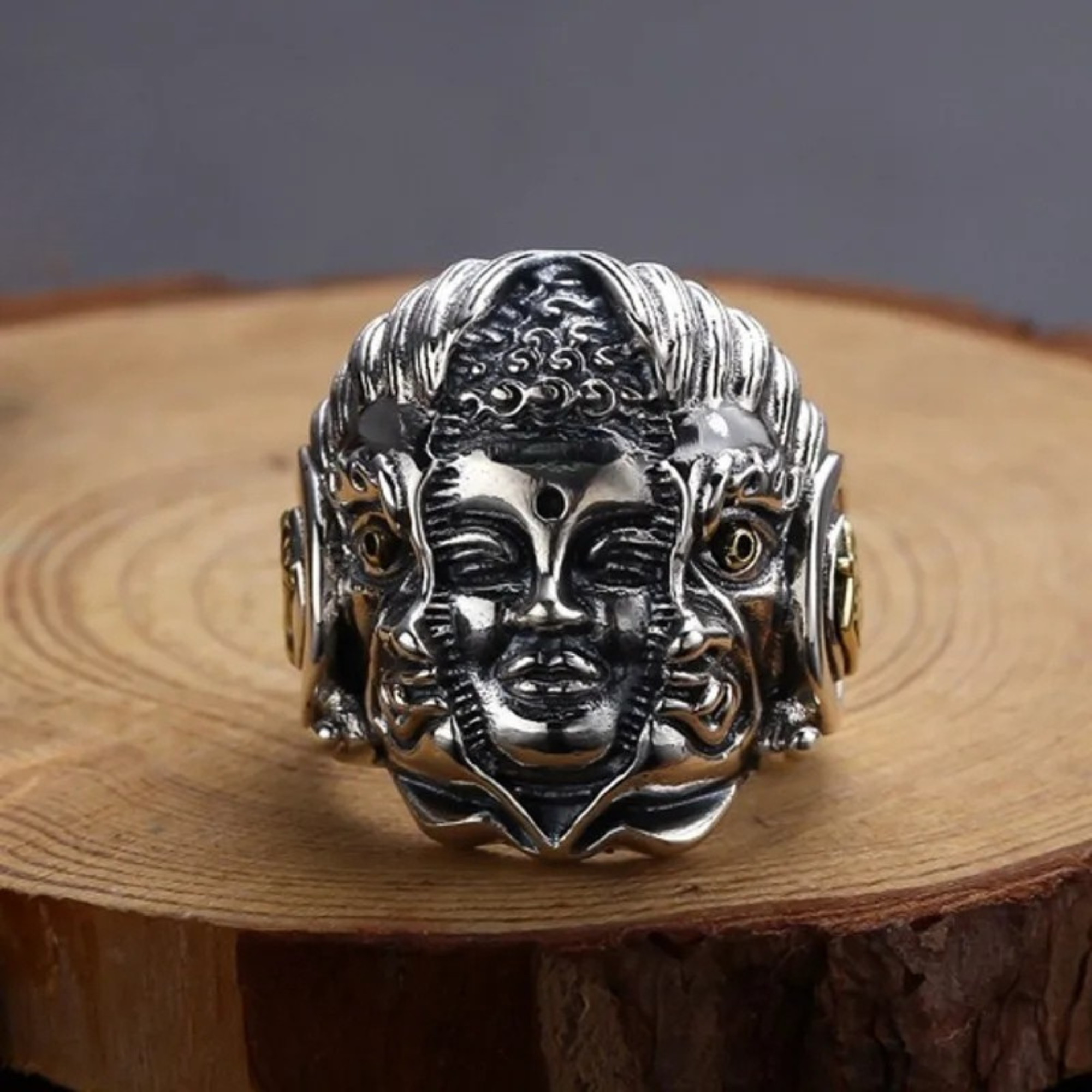 Artisan d'Asie Bagues Bague gravée tête de Bouddha et Mara en argent 925