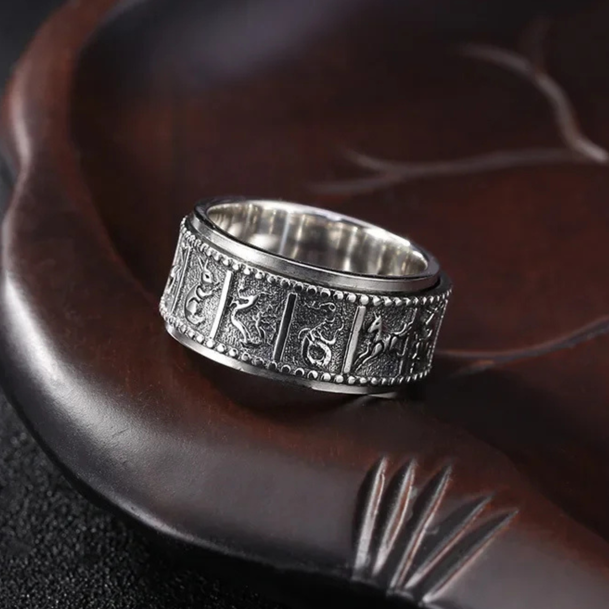 Artisan d'Asie Bagues Bague tournante gravée signes du zodiaque en argent pur 925