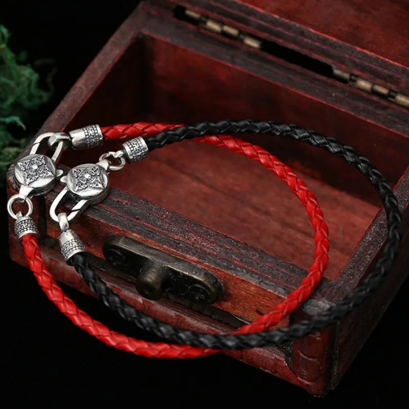 Artisan d'Asie Bracelets Tressés Tibétains Bracelet en argent sterling 925 et cuir tressé – Six Mantras & Vajra Pestle