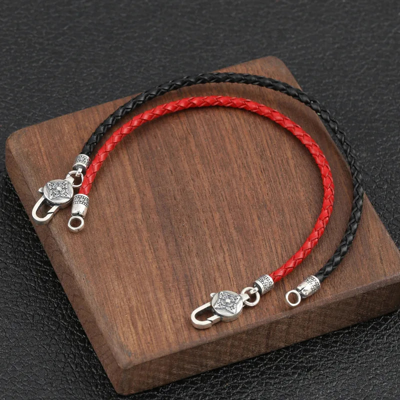 Artisan d'Asie Bracelets Tressés Tibétains Bracelet en argent sterling 925 et cuir tressé – Six Mantras & Vajra Pestle