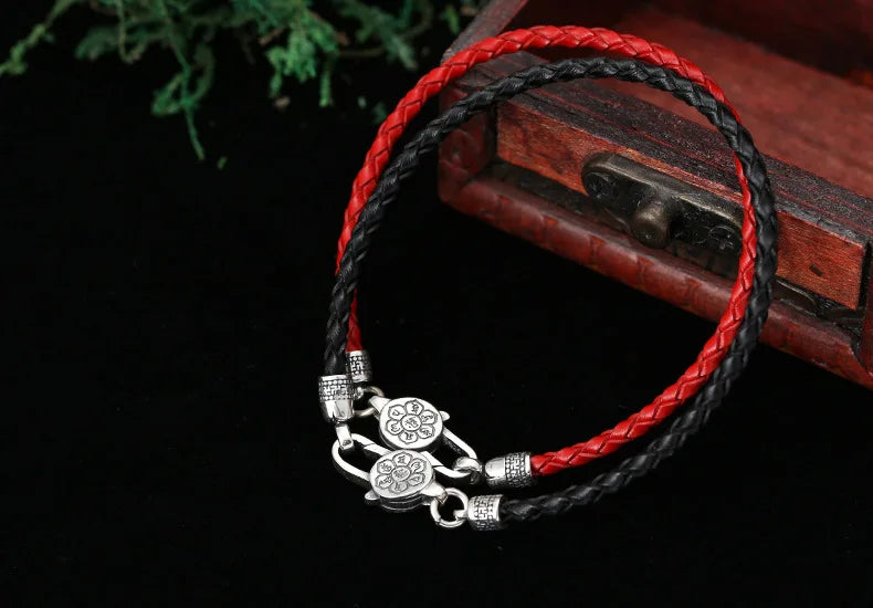 Artisan d'Asie Bracelets Tressés Tibétains Bracelet en argent sterling 925 et cuir tressé – Six Mantras & Vajra Pestle