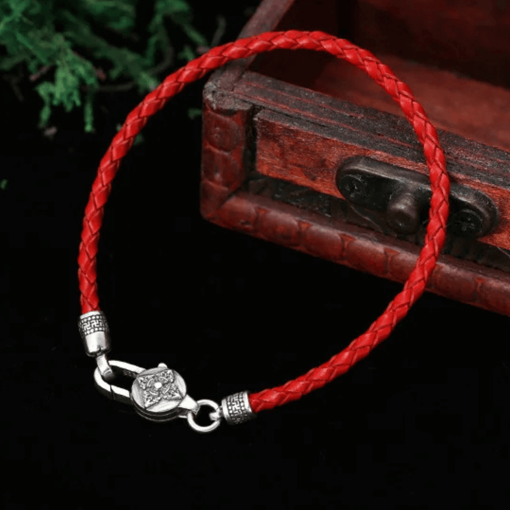 Artisan d'Asie Bracelets Tressés Tibétains Rouge / 18cm Bracelet en argent sterling 925 et cuir tressé – Six Mantras & Vajra Pestle