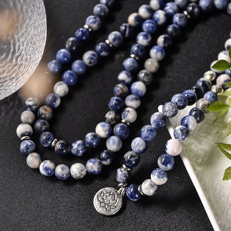 Artisan d'Asie Colliers Malas Lotus Collier mala en pierre de sodalite
