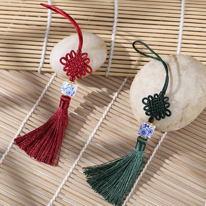 Artisan d'Asie Feng Shui Nœud sans fin en porcelaine Feng Shui chinoise