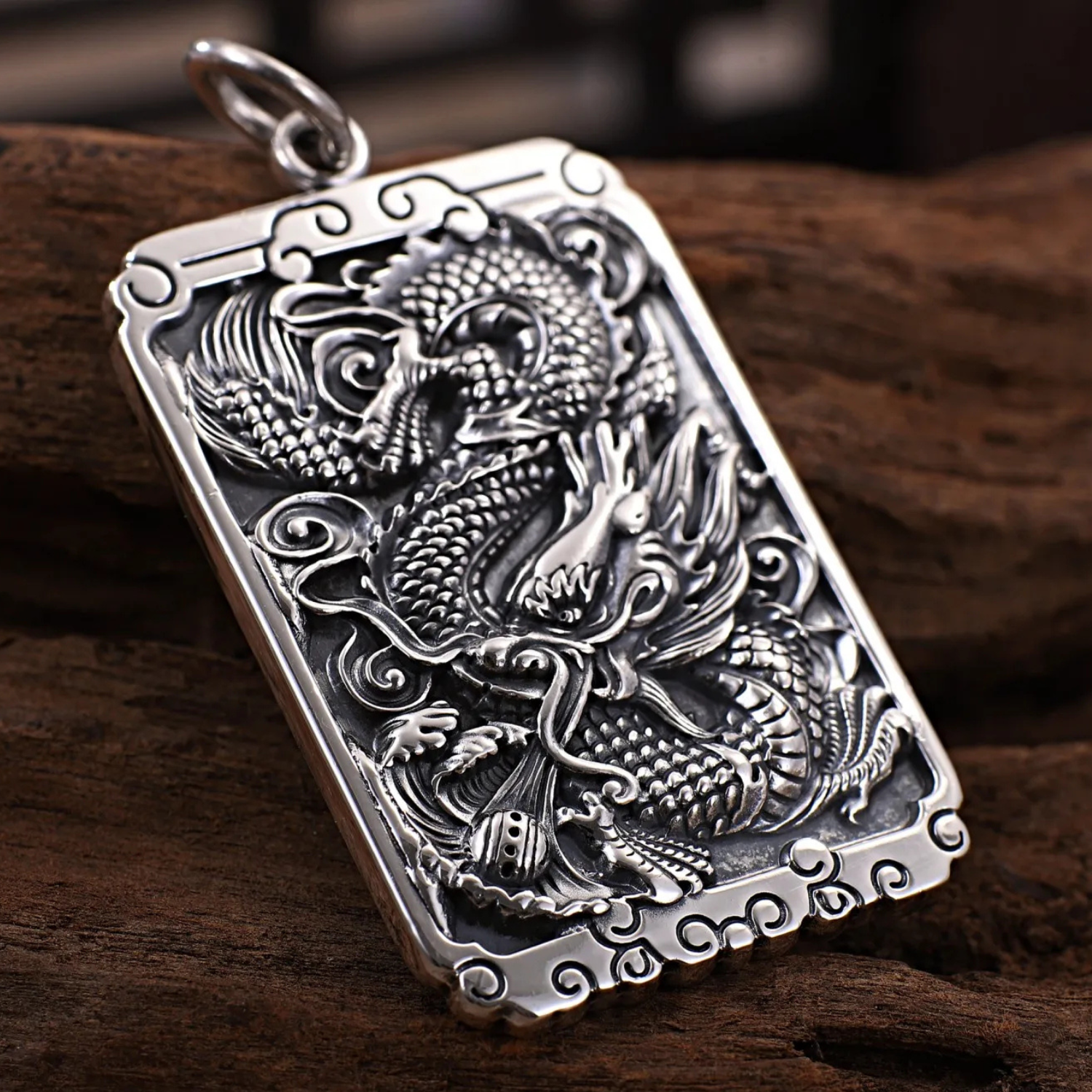 Artisan d'Asie Pendentifs & Amulettes Pendentif Carré Dragon en Argent Pur 999/1000
