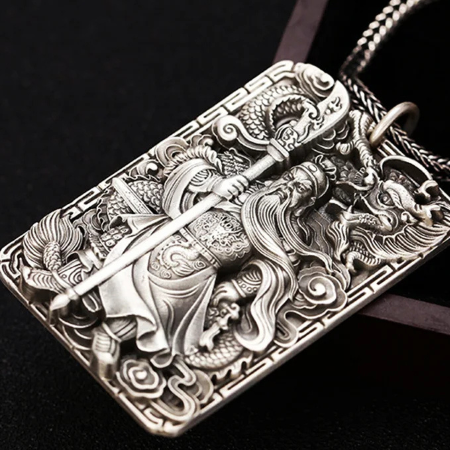 Artisan d'Asie Pendentifs & Amulettes Pendentif Dieu de la Guerre Guanyu en Argent Sterling S925