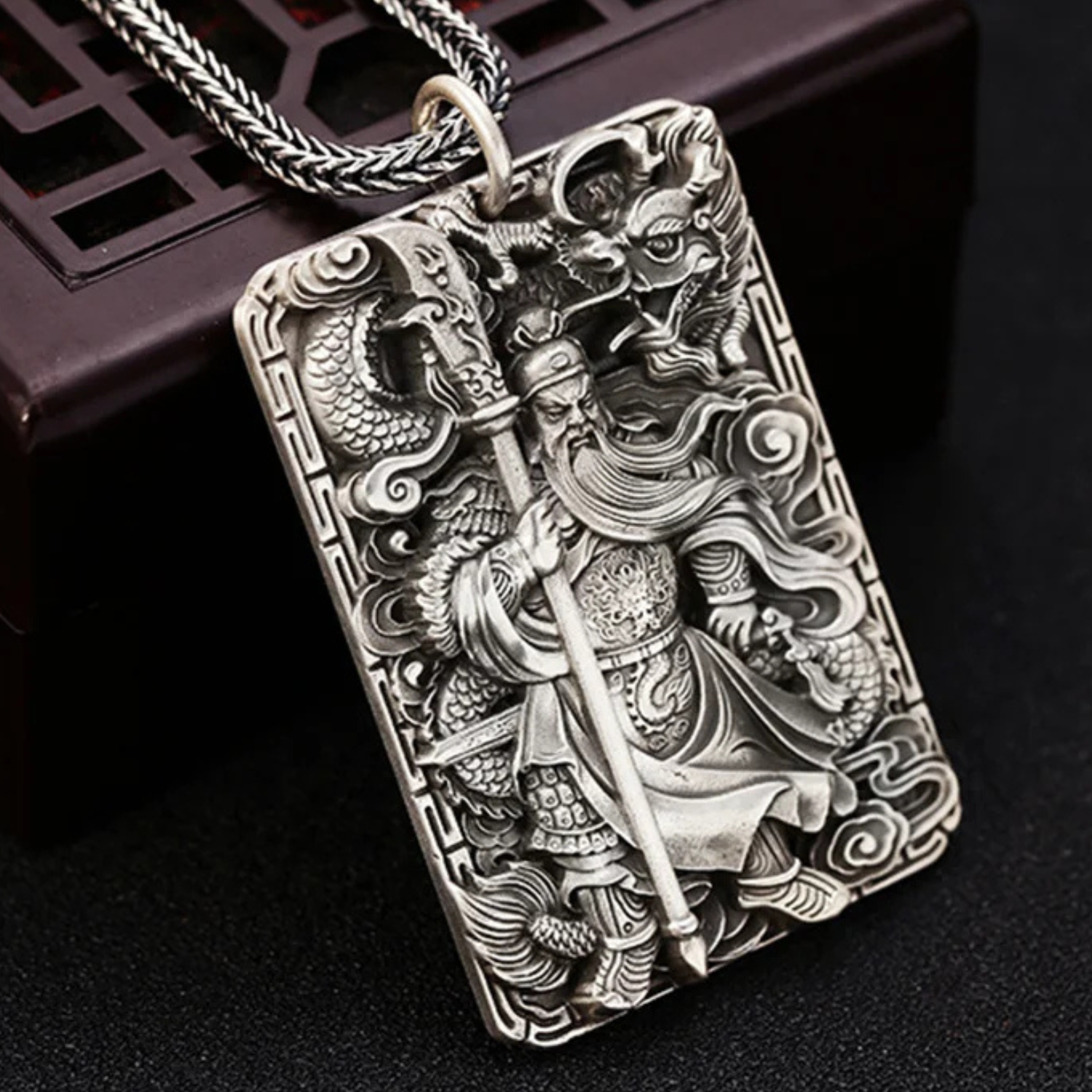 Artisan d'Asie Pendentifs & Amulettes Pendentif Dieu de la Guerre Guanyu en Argent Sterling S925