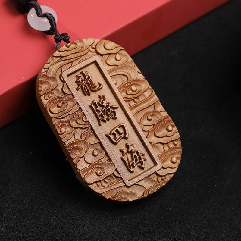 Artisan d'Asie Pendentifs & Amulettes Pendentif Feng Shui Dragon en Bois de Santal