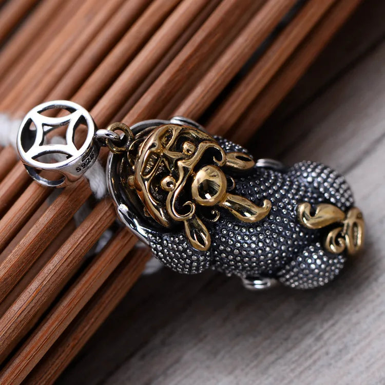 Artisan d'Asie Pendentifs & Amulettes Pendentif Feng Shui Pixiu en Argent Massif S925