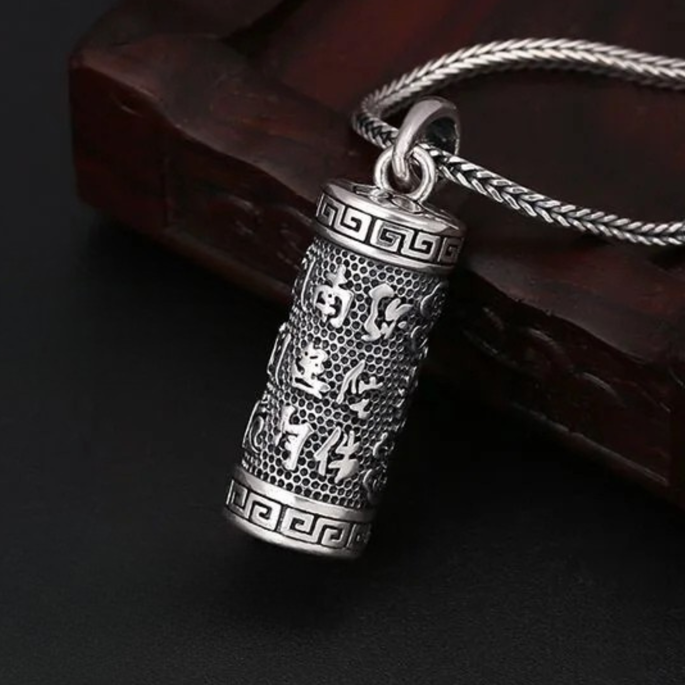 Artisan d'Asie Pendentifs & Amulettes Pendentif Moulin à Prière Mantra OM en Argent Pur 999