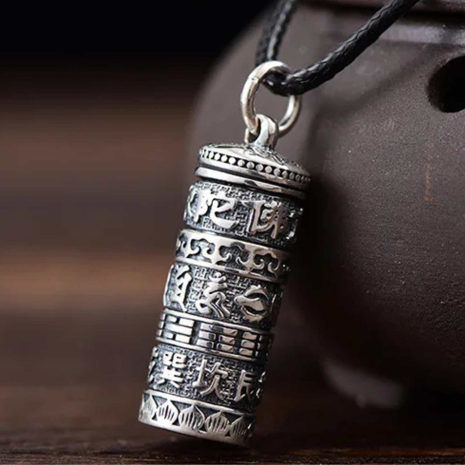 Artisan d'Asie Pendentifs & Amulettes Pendentif Moulin à Prière Tibétain en Argent Pur 990/1000