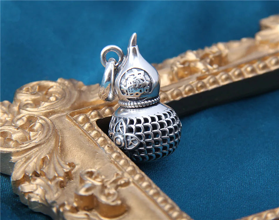 Artisan d'Asie Pendentifs & Amulettes Pendentif Wu Lou Feng Shui en Argent Massif S925 Gravée