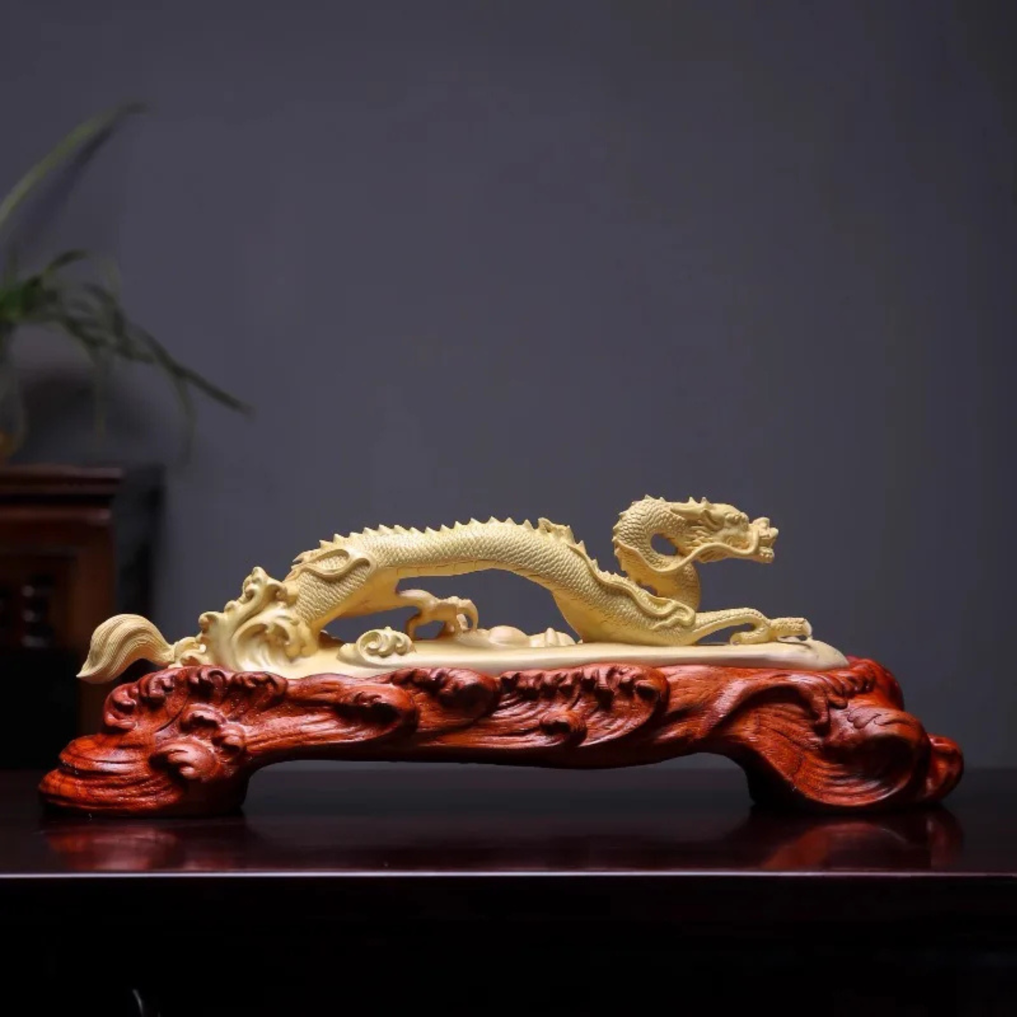 Artisan d'Asie Ruyi Dragon Ruyi sculpté en bois de buis