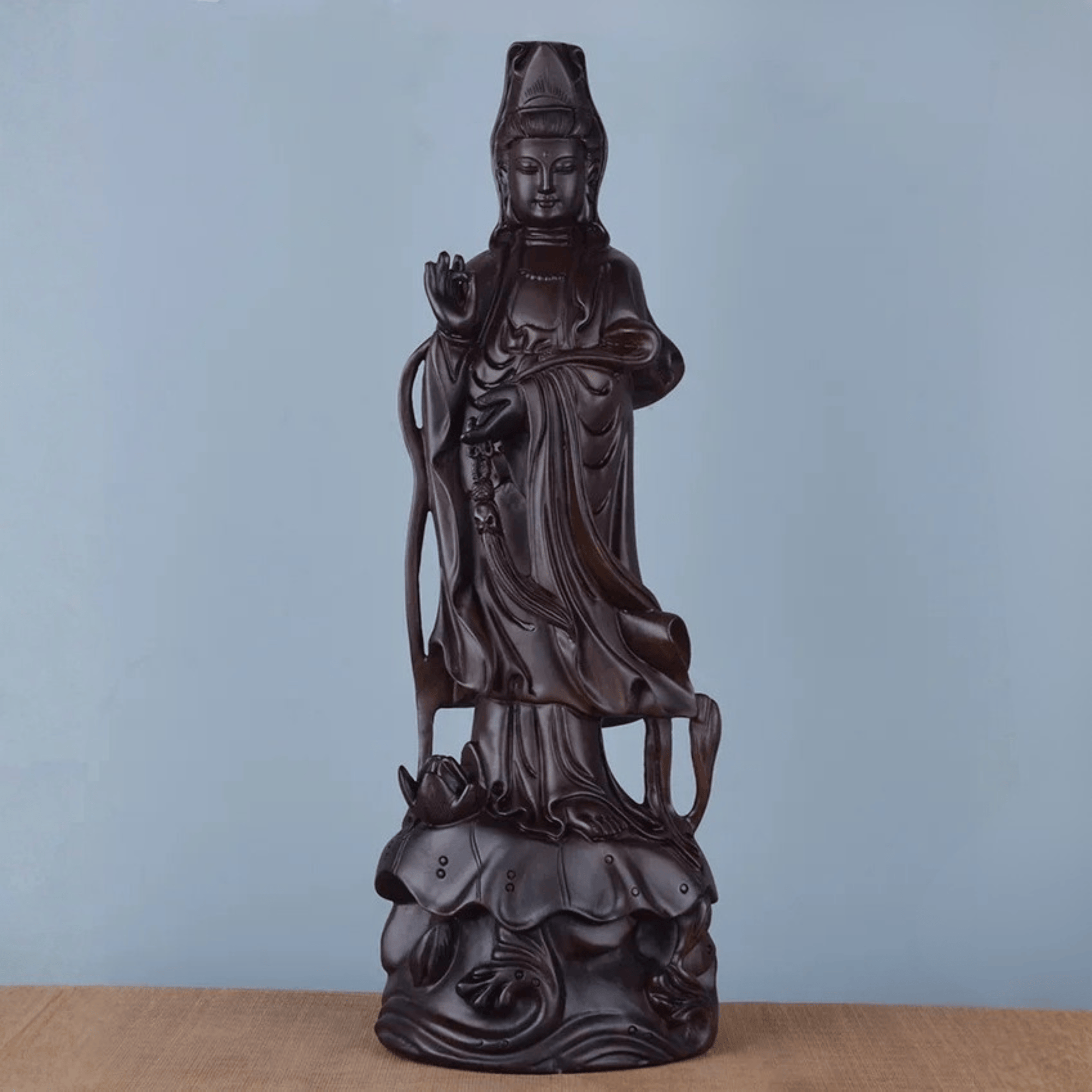 Artisan d'Asie Statues Bouddha Statue Bodhisattva Guanyin en bois d’ébène