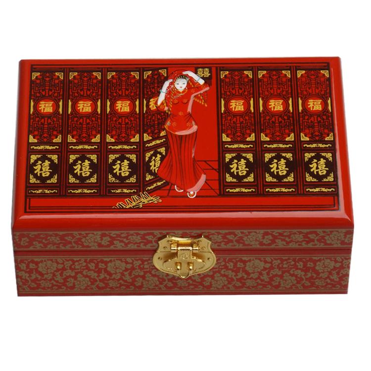 Boîte chinoise en bois laqué - Mariée en robe chinoise